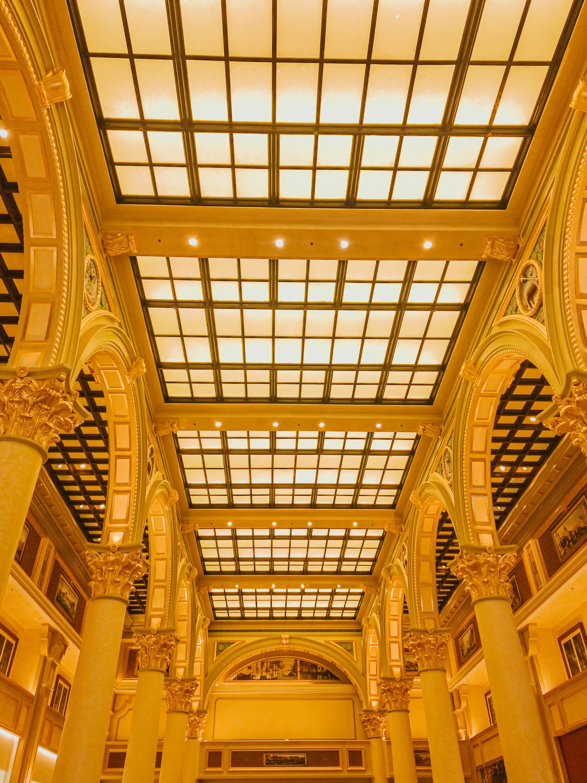 Dravessianluxelodge architectural interior